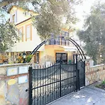 Elma Villa