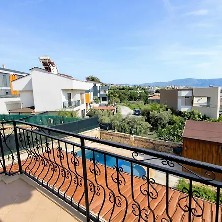 Elma Villa Kuşadası