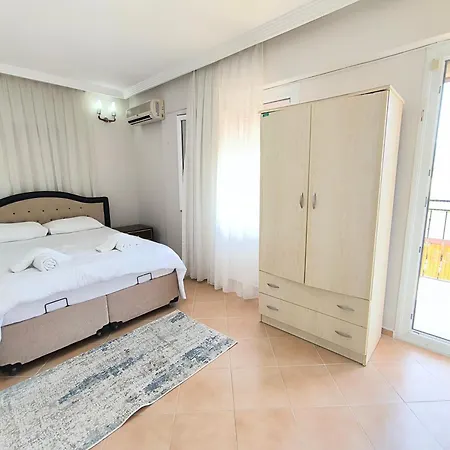 Elma * Kusadasi